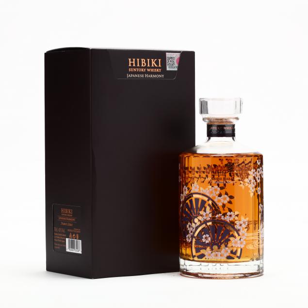 suntory-hibiki-japanese-harmony-master-select-limited-edition-sakura-flower