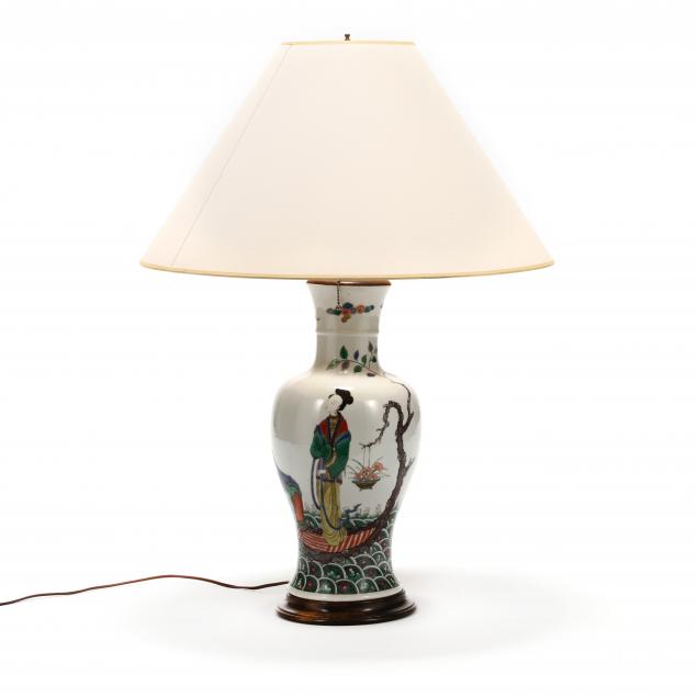 a-chinese-famille-verte-porcelain-figural-vase-lamp