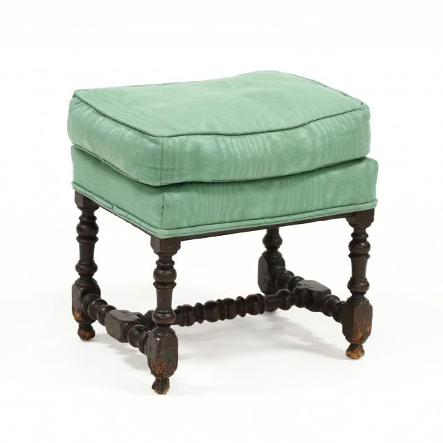 william-and-mary-style-stool