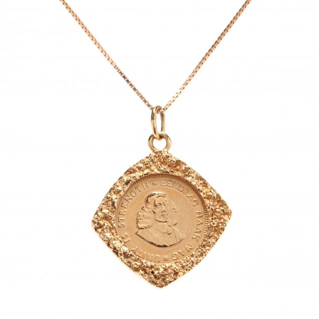 gold-coin-pendant-necklace