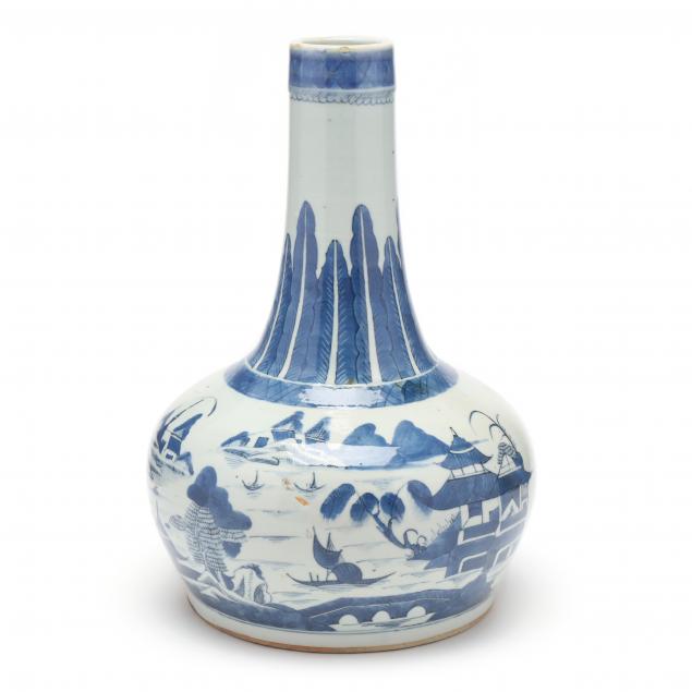 a-chinese-export-porcelain-canton-bottle-vase