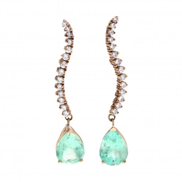 gold-green-beryl-and-diamond-dangle-earrings