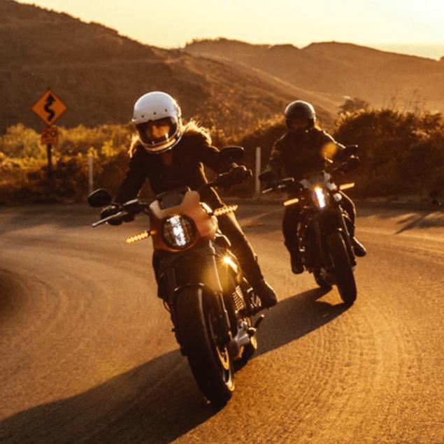 learn-to-ride-a-harley-davidson-motorcycle-in-style