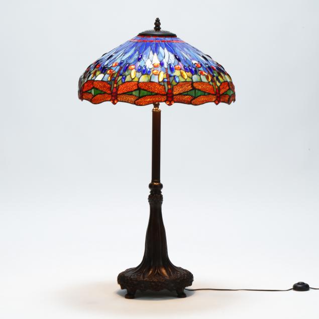 contemporary-stained-glass-dragonfly-lamp