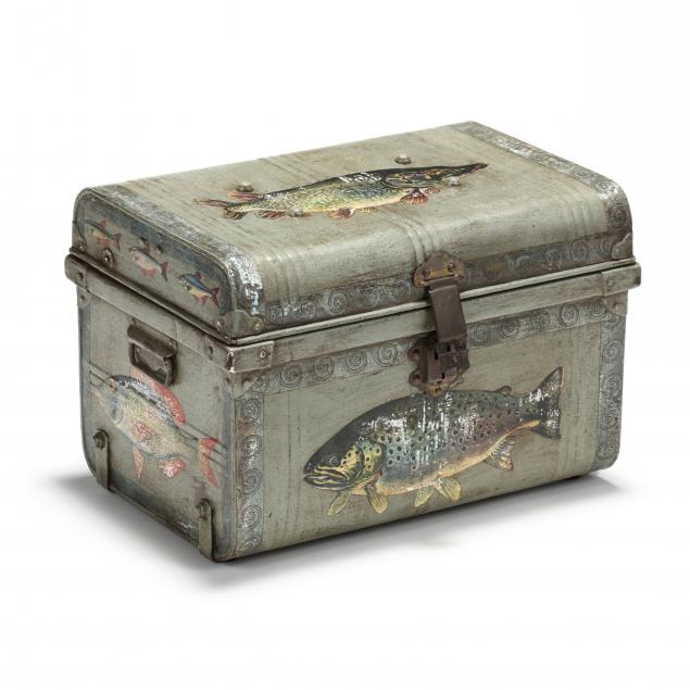 antique-decoupaged-trunk