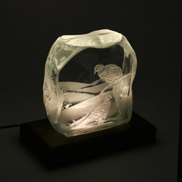 etched-glass-sculpture-of-pheasants