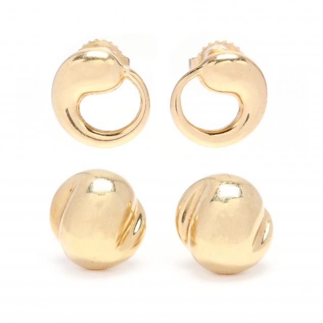 two-pairs-of-18kt-gold-stud-earrings-tiffany-co