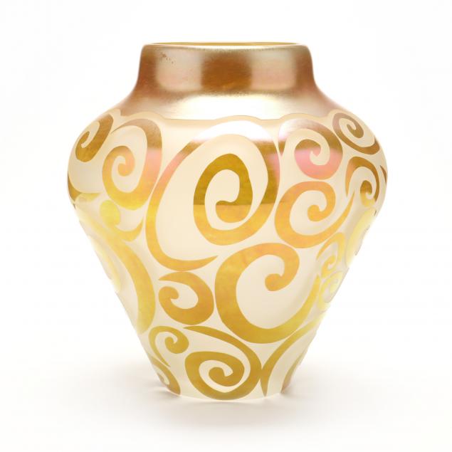 modern-art-glass-vase