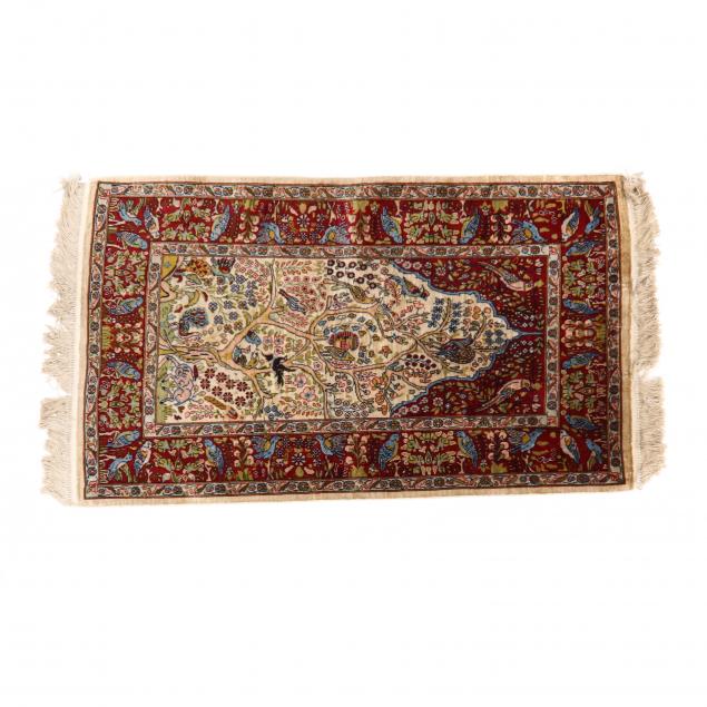 silk-prayer-rug