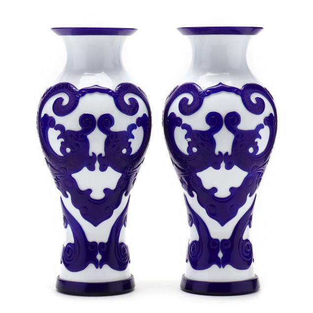 a-pair-of-chinese-peking-glass-vases