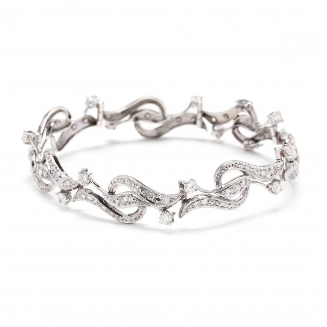 platinum-and-diamond-bracelet