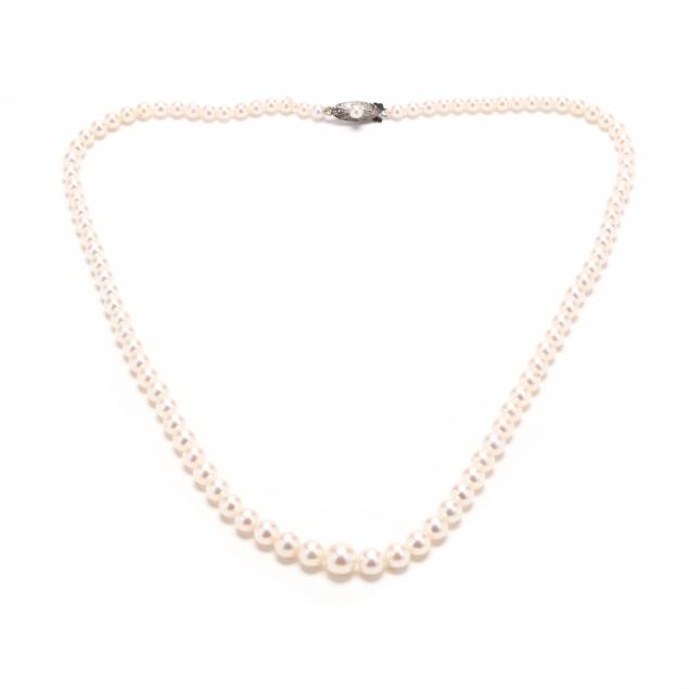 graduated-pearl-necklace-mikimoto