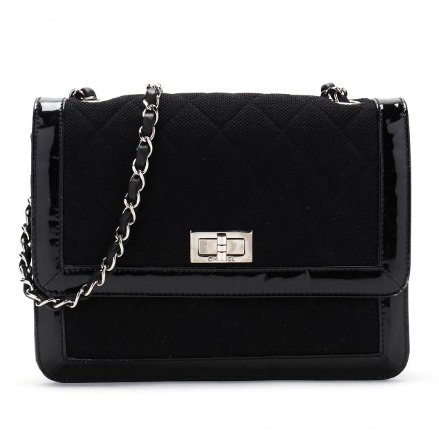 vintage-shoulder-flap-bag-chanel