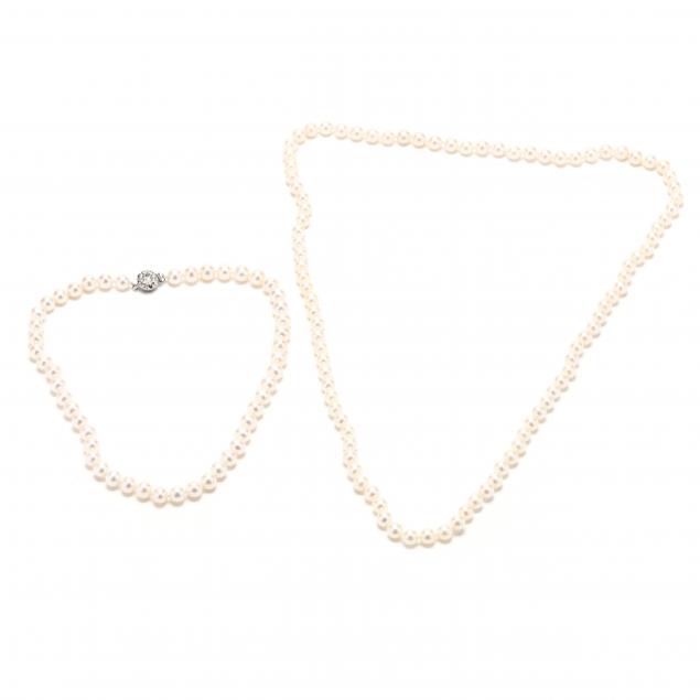 two-pearl-necklaces