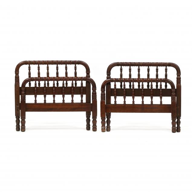pair-of-vintage-twin-size-mahogany-spindle-beds