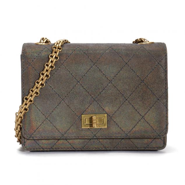 vintage-iridescent-quilted-suede-shoulder-bag-chanel