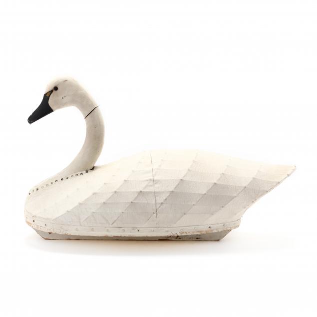 joe-hayman-1896-1974-working-swan-decoy