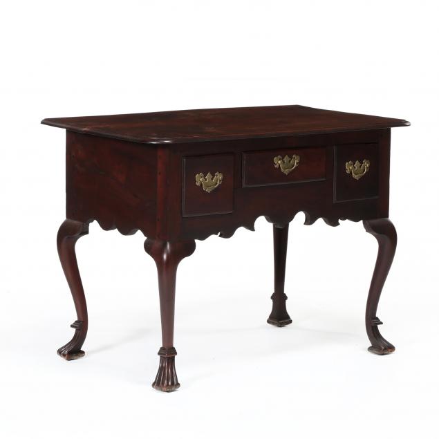 mid-atlantic-queen-anne-walnut-spanish-foot-dressing-table