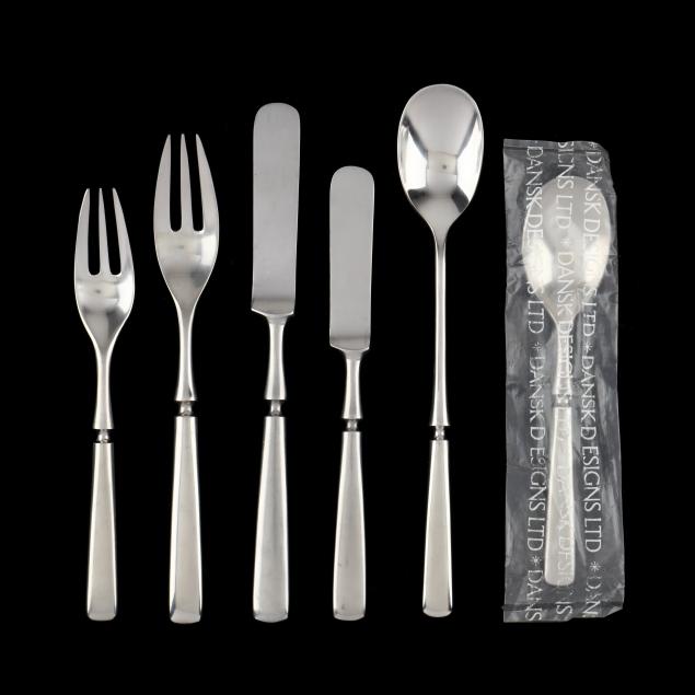 dansk-32-pieces-of-anvil-stainless-flatware