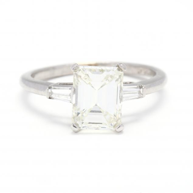 platinum-emerald-cut-diamond-ring