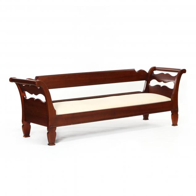 att-thomas-day-walnut-day-bed