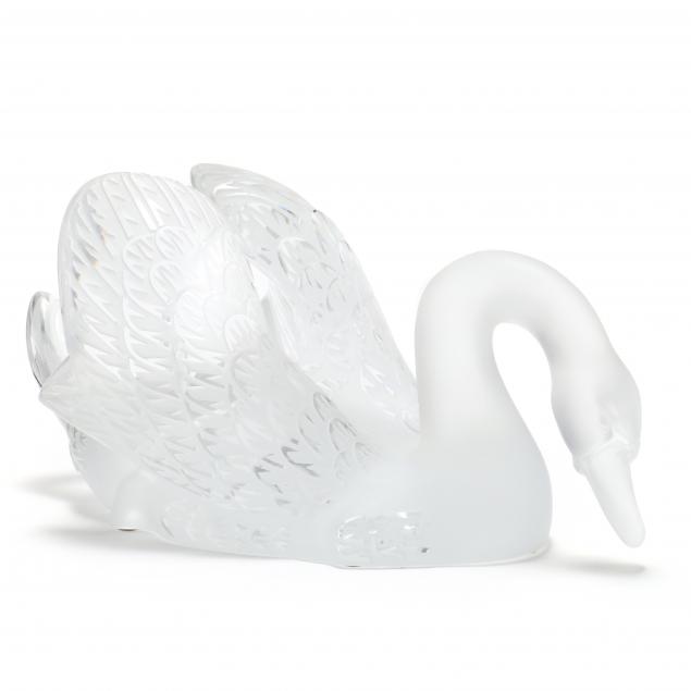 lalique-large-crystal-swan