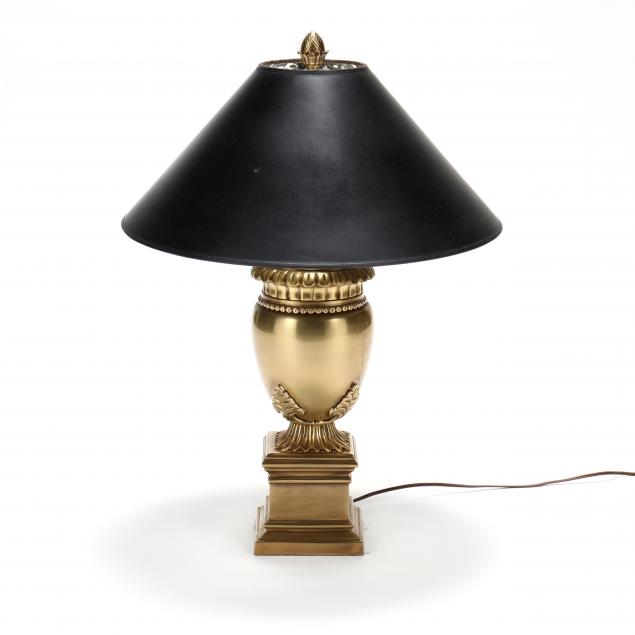 champan-neoclassical-style-brass-urn-table-lamp