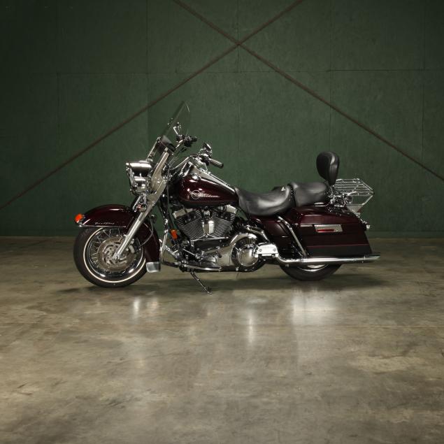 2005-harley-davidson-road-king-motorcycle