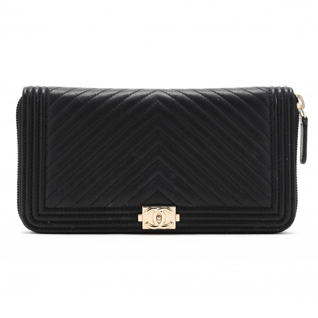 black-chevron-leather-logo-wallet-chanel