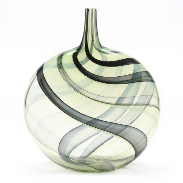 modern-art-glass-vase