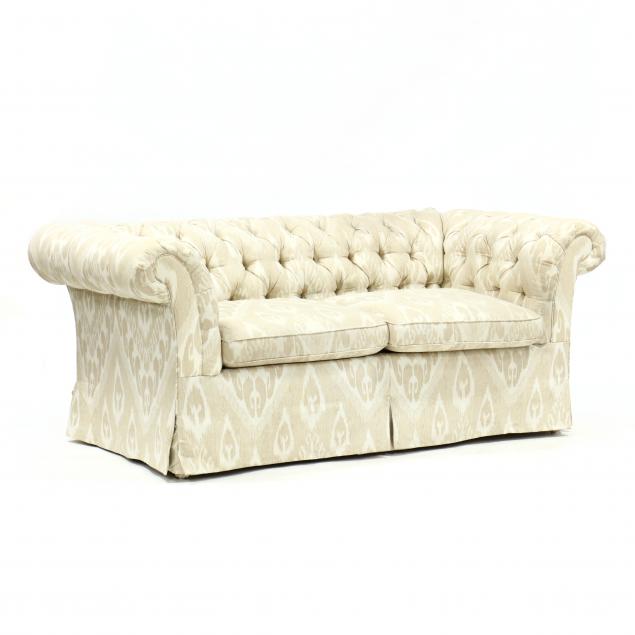 contemporary-upholstered-chesterfield-sofa