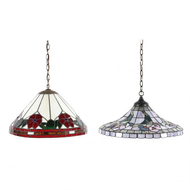two-stained-glass-hanging-lamps