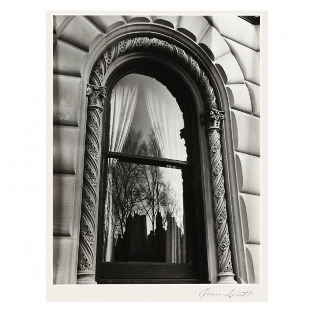 vintage-photograph-of-a-metropolitan-window-facade