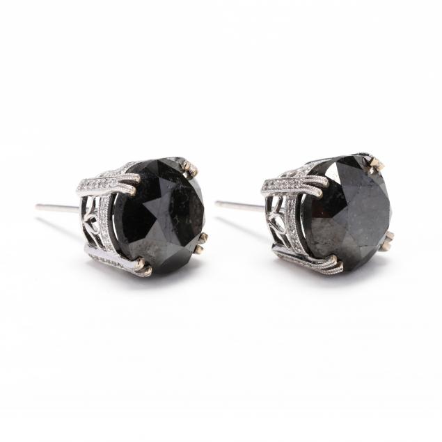 18kt-white-gold-black-diamond-and-diamond-earrings