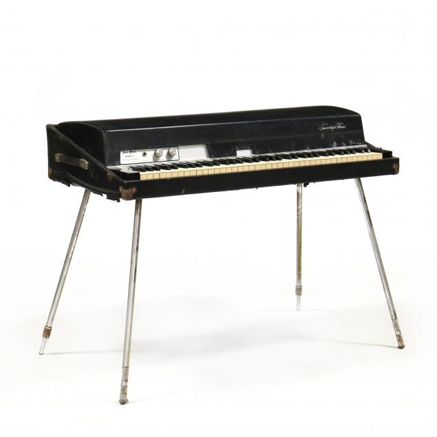 fender-rhodes-i-seventy-three-i-electric-piano