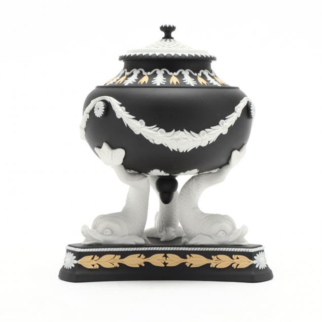 wedgwood-dolphin-tripod-lamp-limited-edition-of-twenty