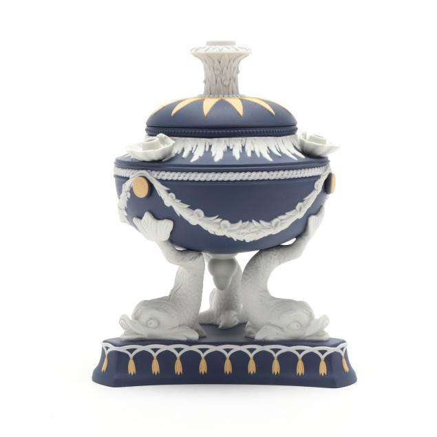 wedgwood-dolphin-tripod-lamp-limited-edition