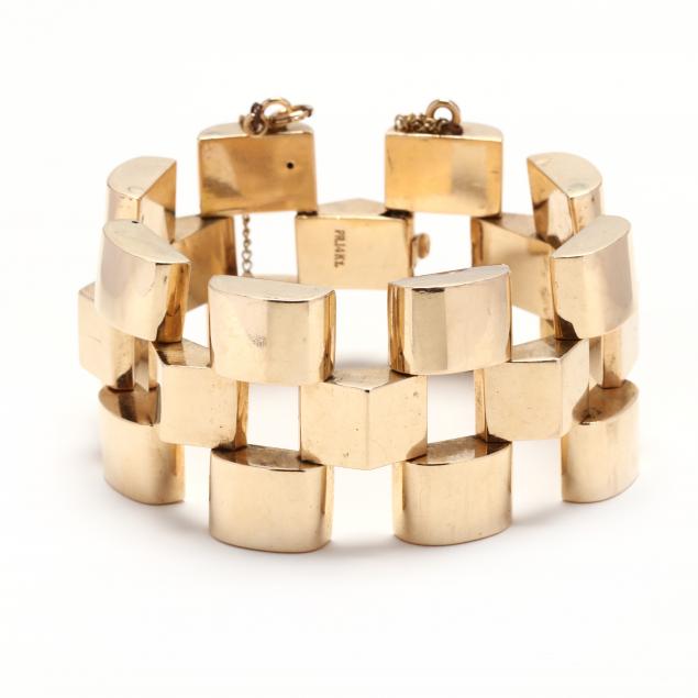 a-wide-retro-14kt-gold-bracelet