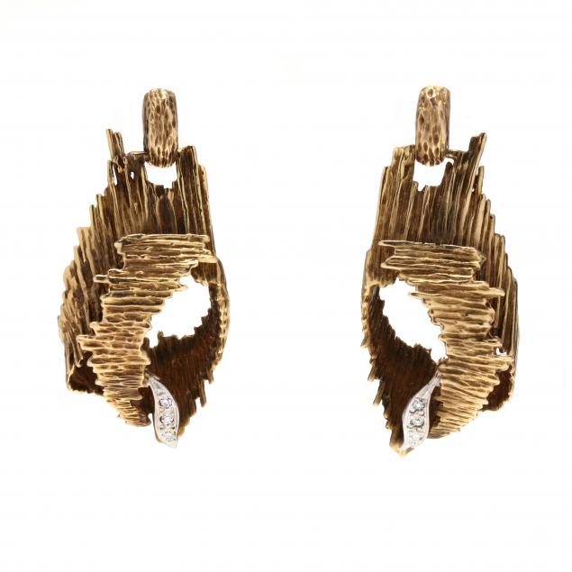 modernist-gold-and-diamond-earrings