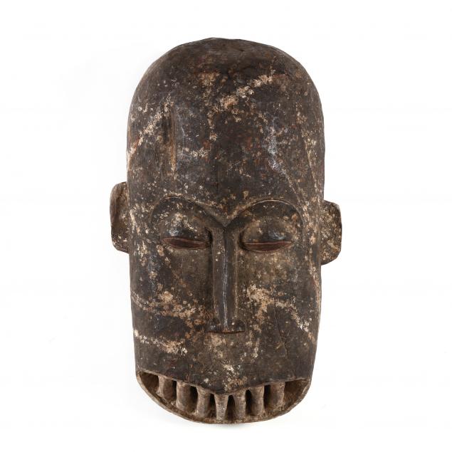 very-large-nigerian-mask