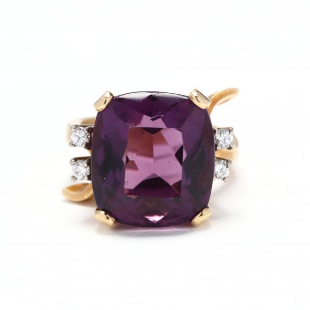 gold-and-amethyst-ring