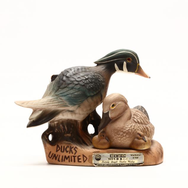 jim-beam-whiskey-in-ducks-unlimited-decanter