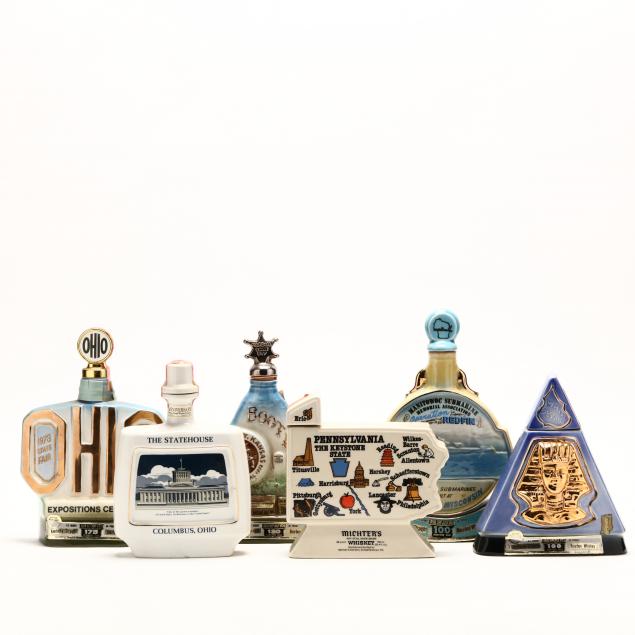 eclectic-whiskey-selection-in-state-themed-decanters