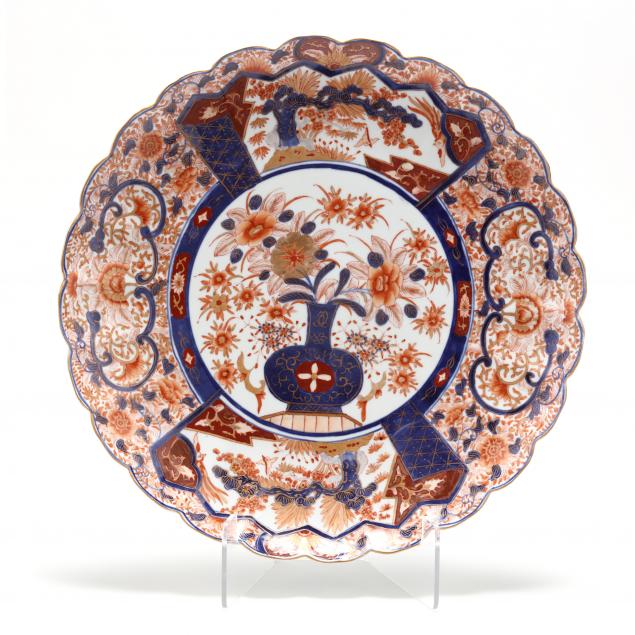 a-large-japanese-imari-porcelain-charger