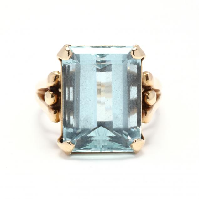 vintage-14kt-gold-and-aquamarine-ring