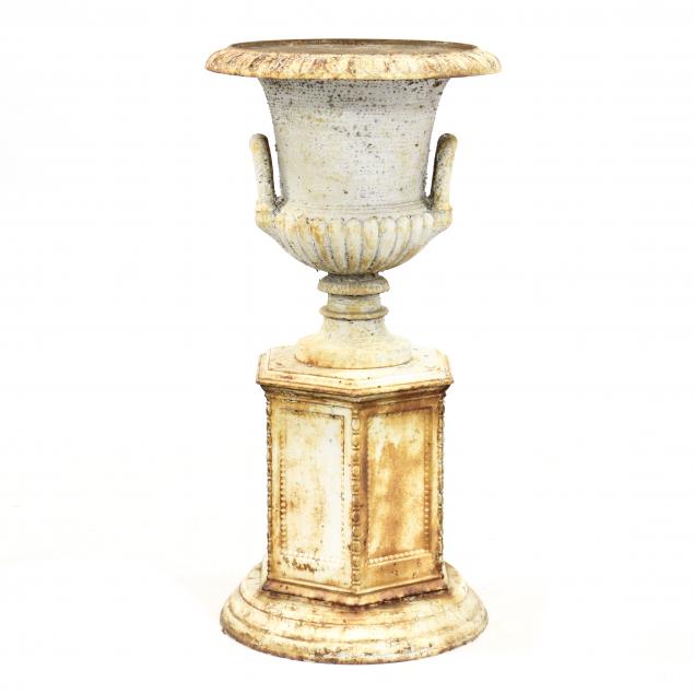 vintage-classical-style-garden-urn-on-pedestal