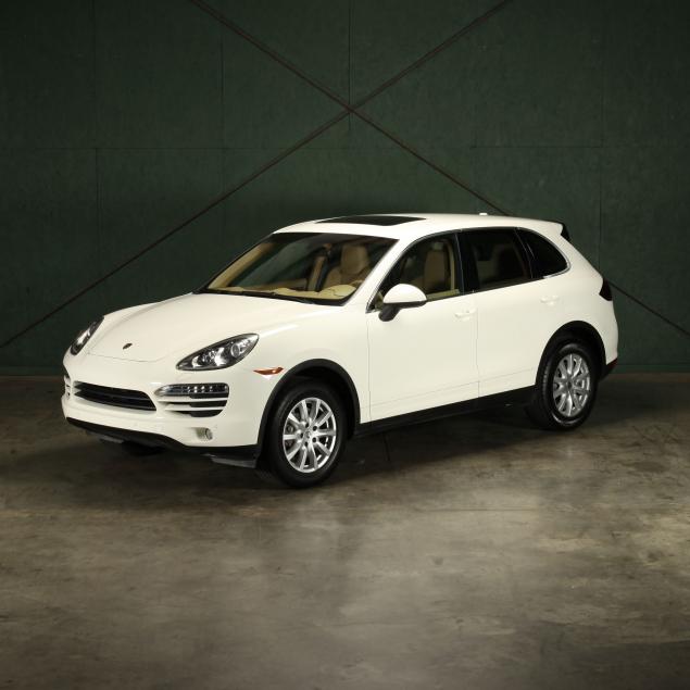 one-owner-2012-porsche-cayenne