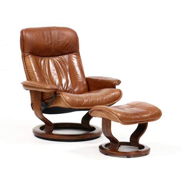 ekornes-stressless-leather-lounge-chair-and-ottoman