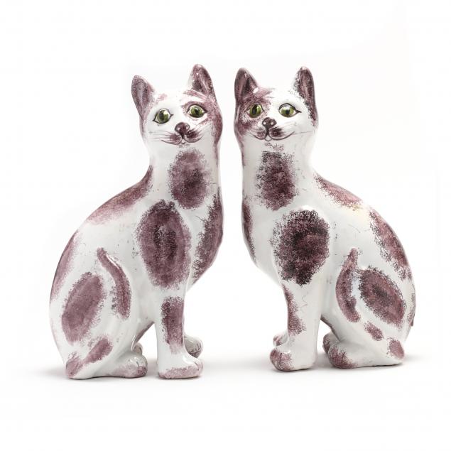 pair-of-delft-cat-figurines