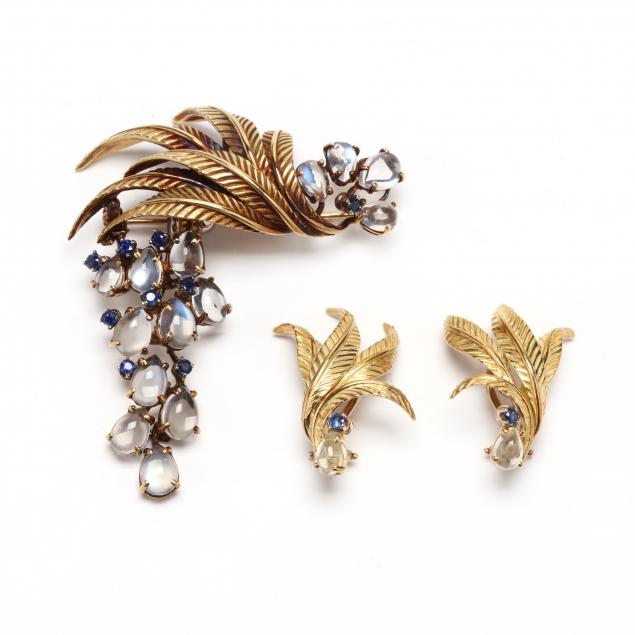 retro-18kt-gold-moonstone-and-sapphire-suite